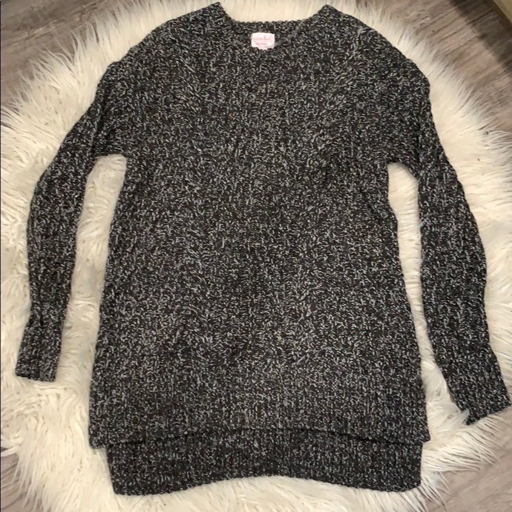Maternity sweater size small